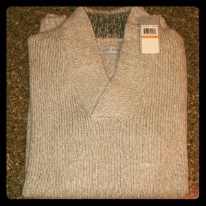 John Henry chunky ash gray v neck sweaters